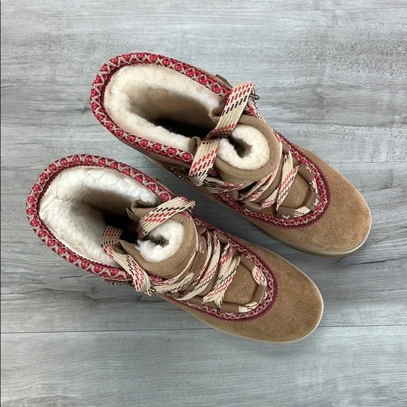 🍁 UGG 🍁 CLASSIC WEATHER HIKER HI BOOTS - Picture 5 of 16